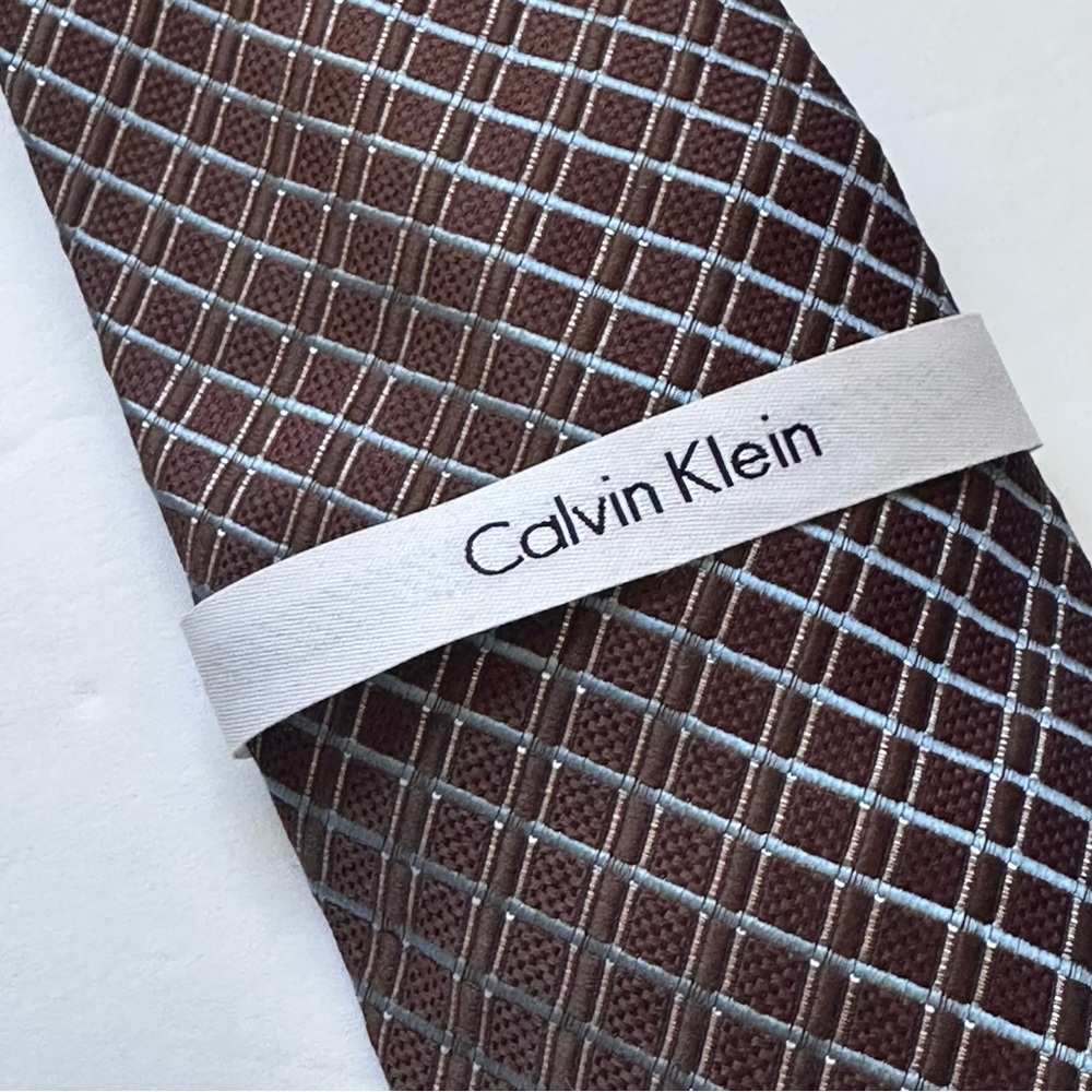 Calvin Klein Brown Necktie with Diagonal Grid Pattern